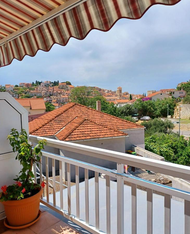 Rooms & Apartments Dolac هفار المظهر الخارجي الصورة