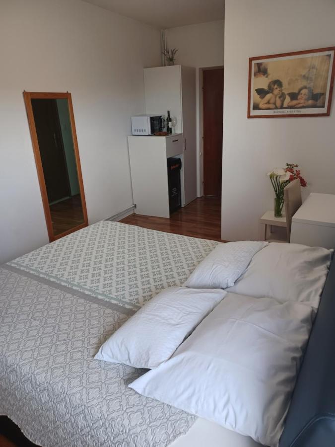 Rooms & Apartments Dolac هفار المظهر الخارجي الصورة